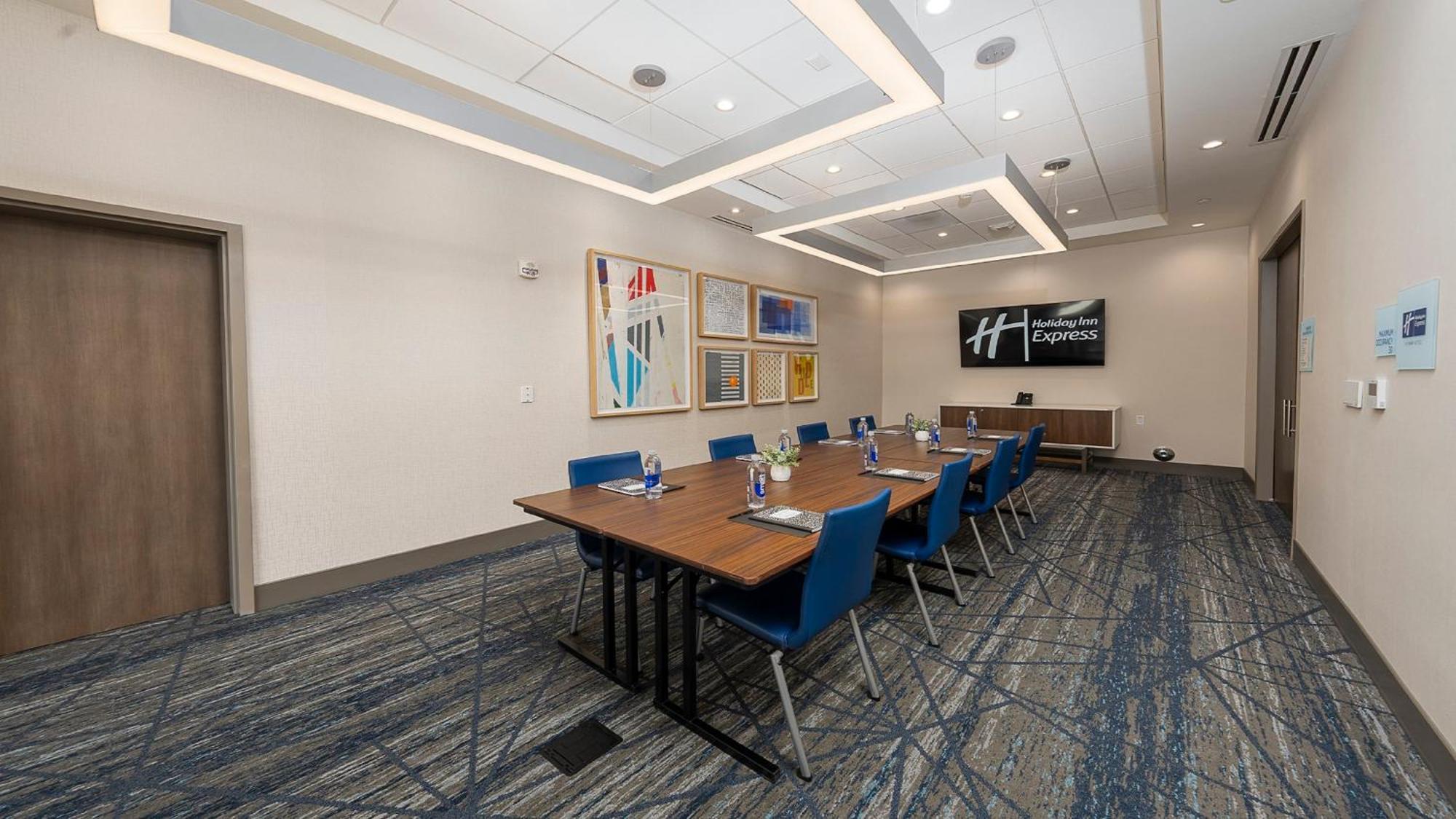 Holiday Inn Express & Suites Ridgecrest - China Lake By Ihg Exterior photo