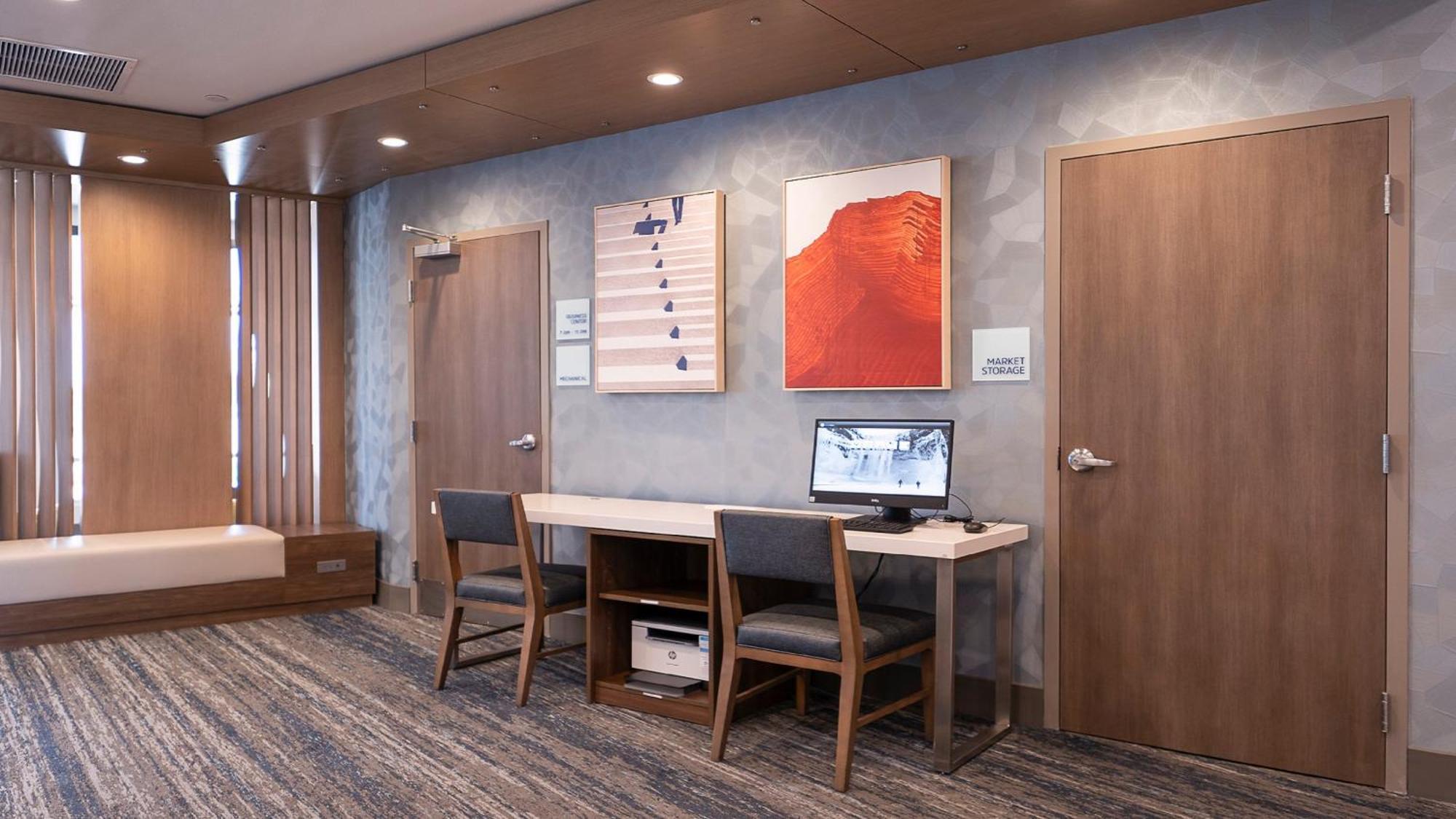 Holiday Inn Express & Suites Ridgecrest - China Lake By Ihg Exterior photo